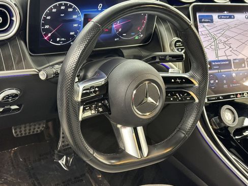 Used 2023 Mercedes-Benz GLC 300 4MATIC image 28