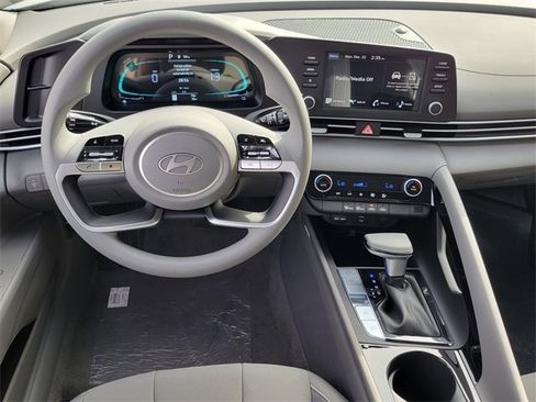 New 2026 Hyundai Elantra Blue image 4