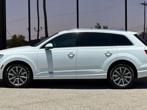 Used 2018 Audi Q7 3.0T Premium Plus w/ Premium Plus Package AWD/4WD image 4