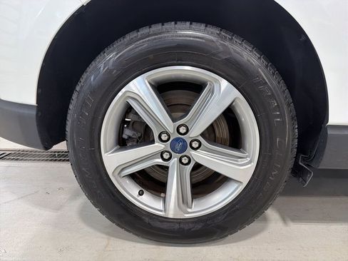 Used 2022 Ford Edge SEL w/ Convenience Package image 12