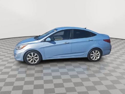 Used 2014 Hyundai Accent GLS w/ Option Group 2 FWD image 4