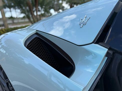Used 2023 Maserati MC20 Spyder image 15