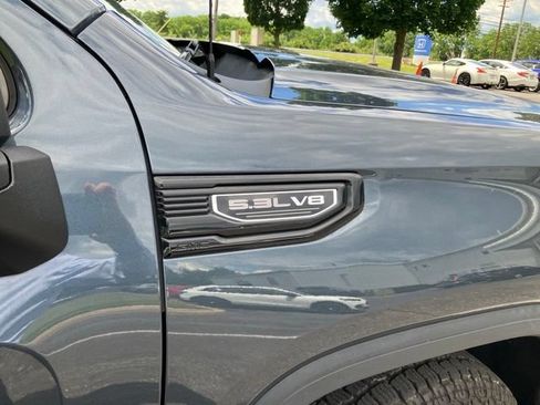 Used 2020 GMC Sierra 1500 Elevation w/ Elevation Value Package AWD/4WD image 6