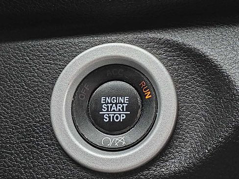 Used 2019 RAM 1500 Laramie w/ Convenience Group image 24