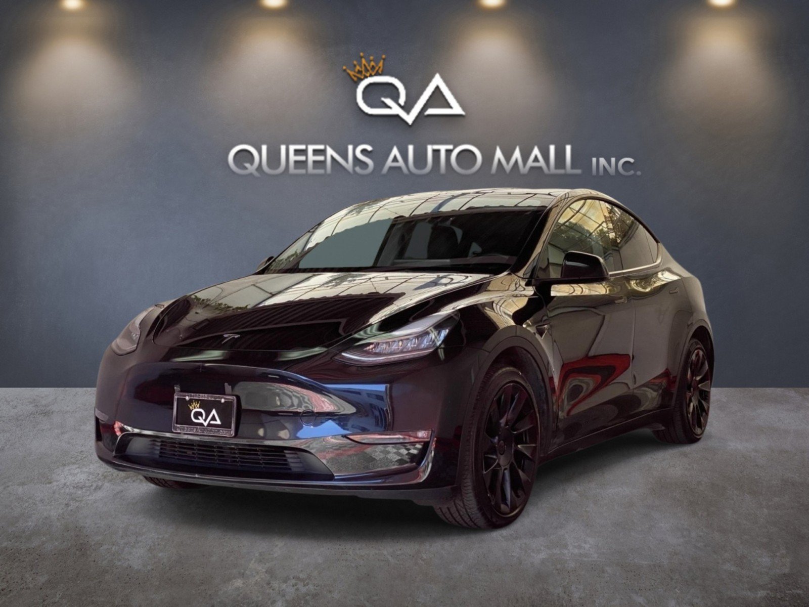 Used 2023 Tesla Model Y Long Range AWD/4WD image 3