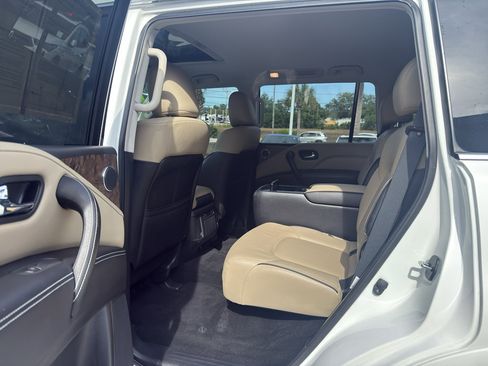 Used 2023 INFINITI QX80 Premium Select w/ Cargo Package AWD/4WD image 15