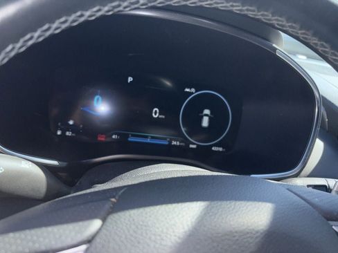 Used 2023 Hyundai Santa Fe Calligraphy image 9