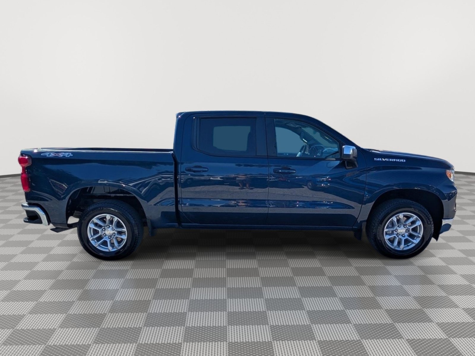 Used 2023 Chevrolet Silverado 1500 LT AWD/4WD image 6