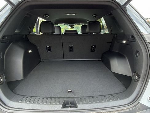 Used 2026 Chevrolet Equinox ACTIV w/ Safety and Technology Package FWD image 13