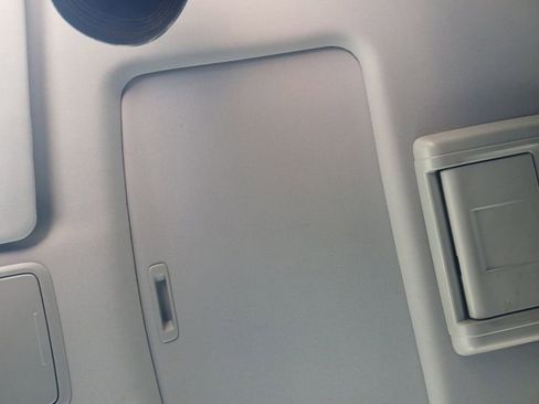 Used 2017 Honda Pilot Touring image 11