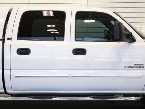 Used 2006 Chevrolet Silverado 2500 W/T AWD/4WD image 51