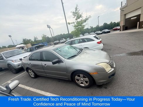 Used 2009 Ford Fusion SE FWD image 5
