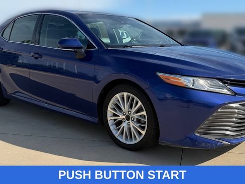 Used 2018 Toyota Camry XLE w/ Protection Package (Q2) FWD image 7