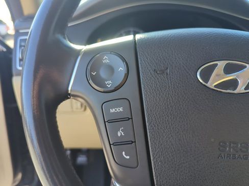 Used 2014 Hyundai Genesis 3.8 w/ Premium Package 02 image 16