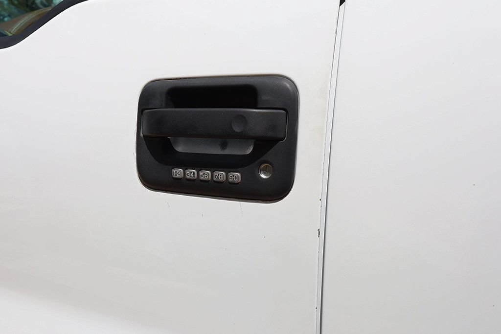 Used 2005 Ford F150 King Ranch RWD image 25