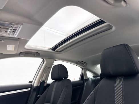 Used 2016 Honda Civic EX image 3