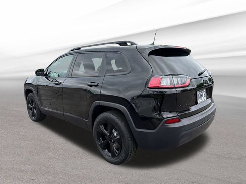 Used 2020 Jeep Cherokee Latitude Plus AWD/4WD image 9
