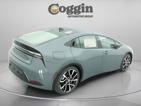 New 2026 Toyota Prius Plug-In Hybrid image 18