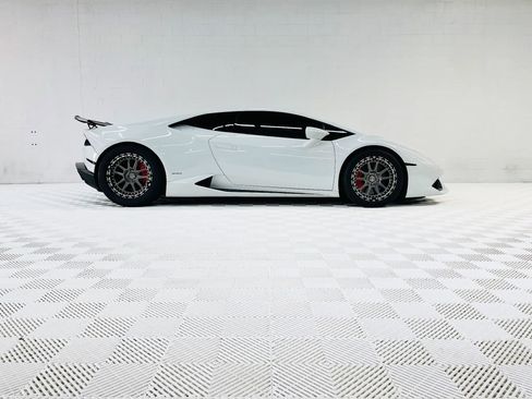 Used 2015 Lamborghini Huracan LP 610-4 AWD/4WD image 9