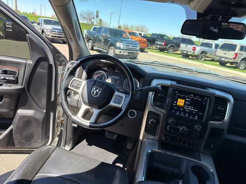 Used 2018 RAM 3500 Laramie AWD/4WD image 25