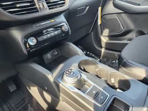 New 2026 Ford Escape SE image 10