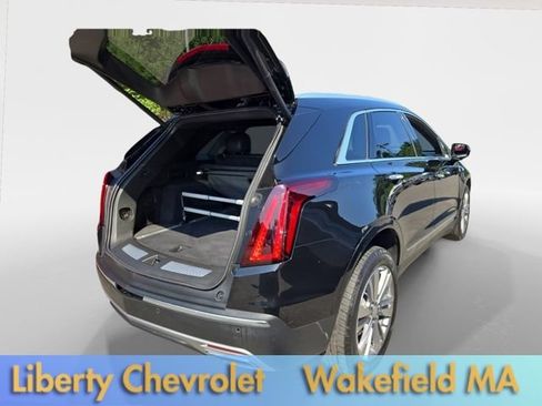Used 2024 Cadillac XT5 Premium Luxury AWD/4WD image 9