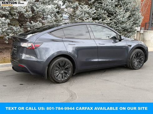 Used 2024 Tesla Model Y Long Range image 10