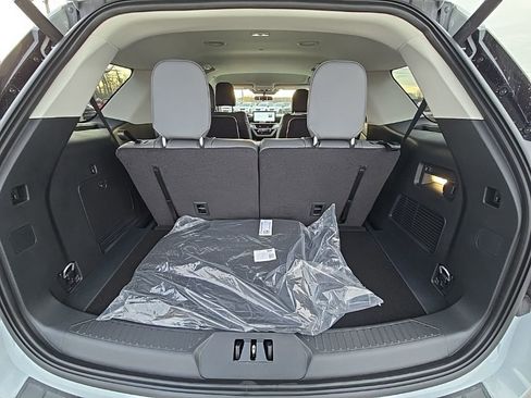 New 2026 Ford Explorer Active w/ Active Comfort Package RWD image 40