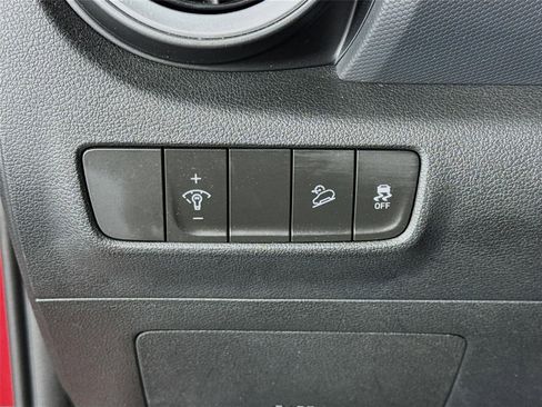Certified 2022 Hyundai Kona SEL FWD image 9