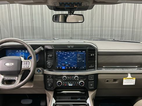 Used 2026 Ford F450 Platinum w/ Platinum Plus Package image 38