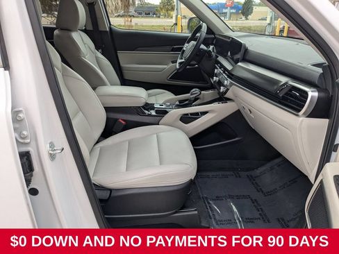 Used 2025 Kia Telluride S FWD image 28