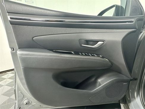 Used 2022 Hyundai Santa Cruz Limited image 13