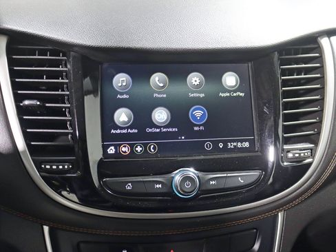 Used 2019 Chevrolet Trax LS image 17