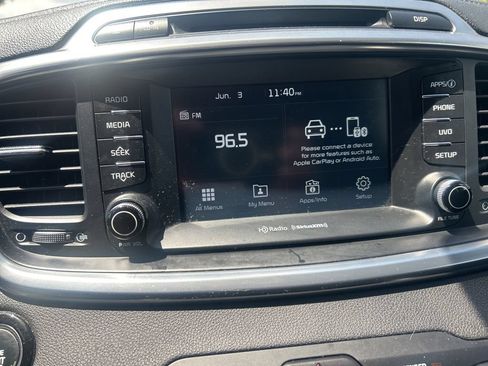 Used 2017 Kia Sorento EX AWD/4WD image 29