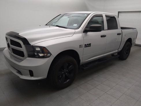 Used 2018 RAM 1500 Express w/ Express Value Package RWD image 2