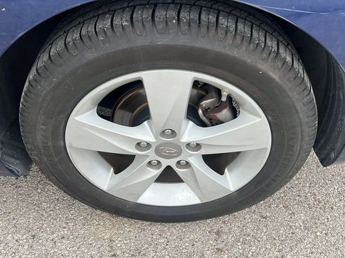 Used 2013 Hyundai Elantra GLS w/ Preferred Pkg image 29