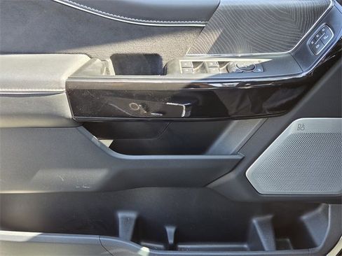 Used 2024 Ford F150 Lightning Platinum image 34