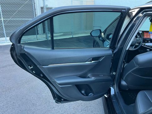 Used 2022 Toyota Camry XSE image 40