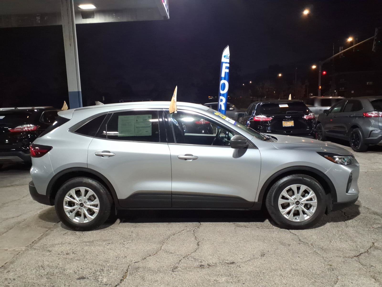 Certified 2023 Ford Escape Active FWD image 2