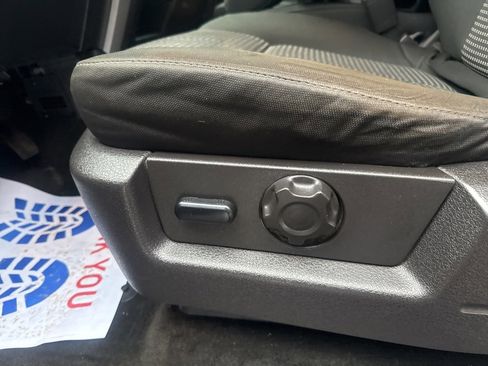 Used 2012 Ford F150 XLT w/ XLT Custom Pkg image 13