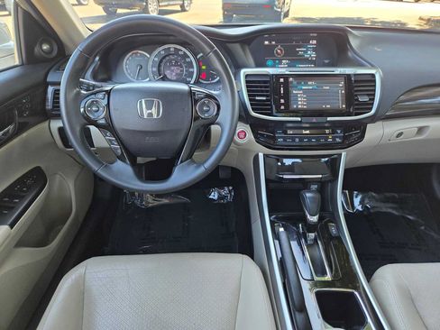 Used 2017 Honda Accord EX-L image 18