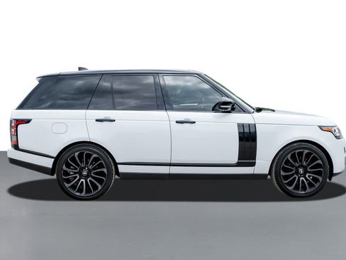 Used 2017 Land Rover Range Rover Supercharged image 5