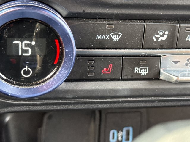 Used 2023 Ford Bronco Black Diamond AWD/4WD image 33