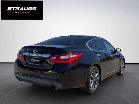 Used 2016 Nissan Altima 2.5 SL w/ Moonroof Package image 7