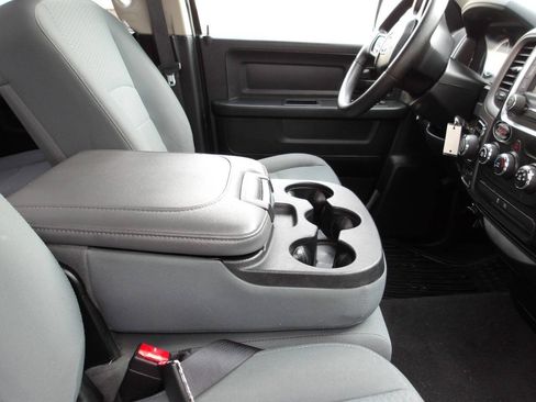 Used 2017 RAM 1500 Express w/ Express Value Package AWD/4WD image 20