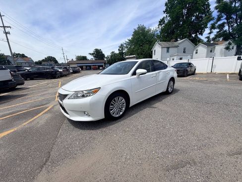 Used 2014 Lexus ES 350 w/ Luxury Package FWD image 63
