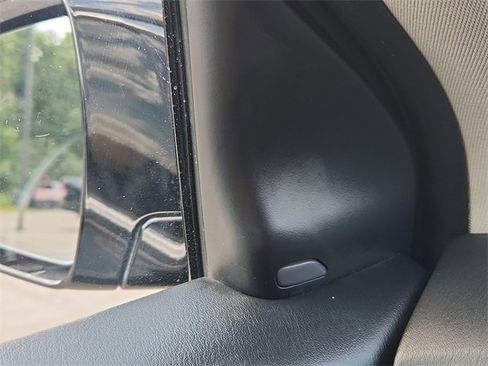 Used 2019 INFINITI QX60 Luxe w/ Essential Package image 38