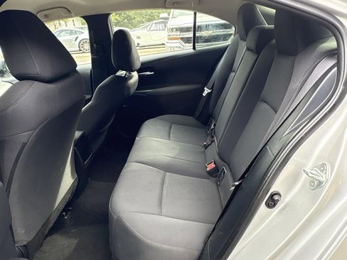 Used 2021 Toyota Corolla LE image 22
