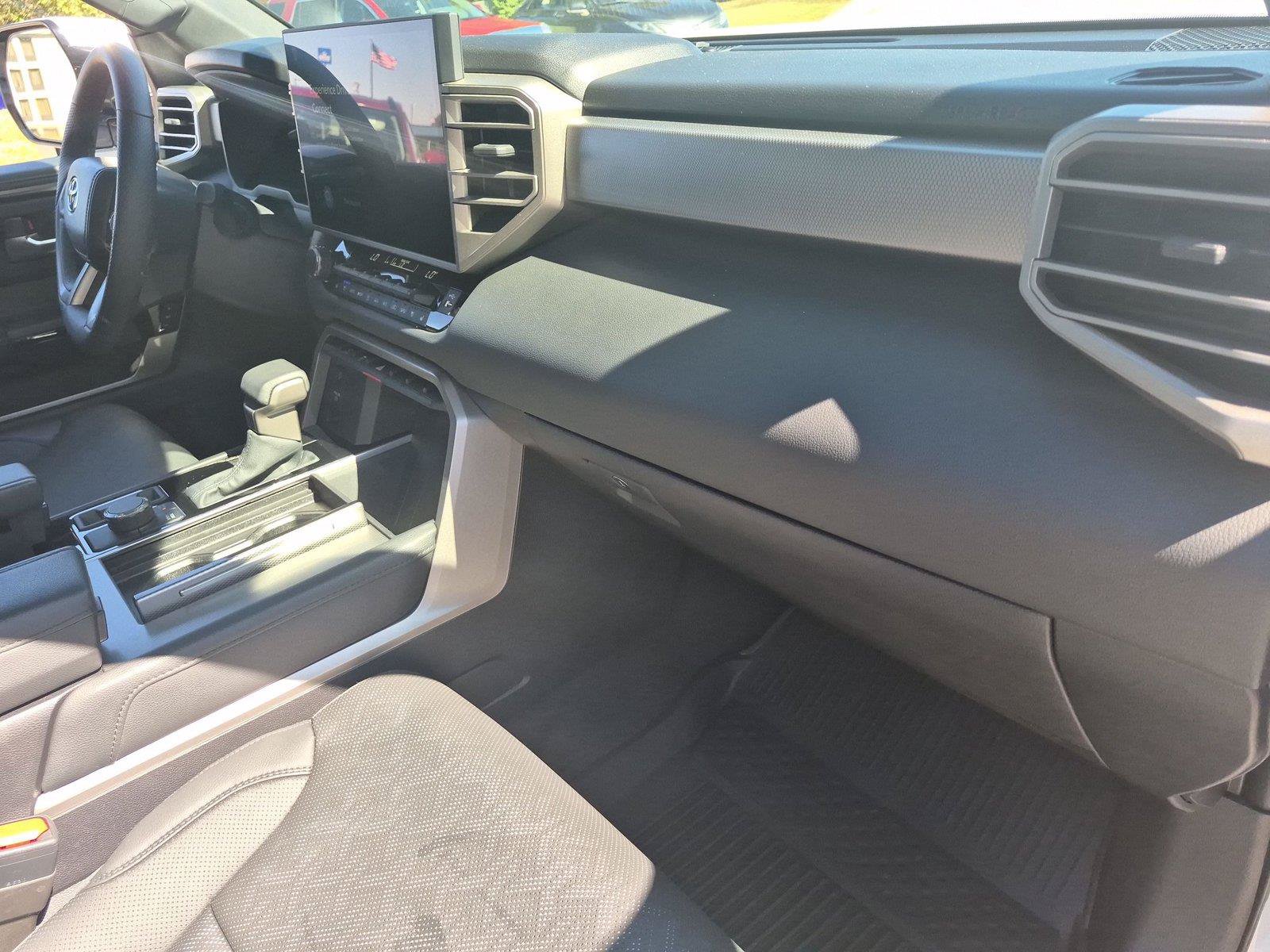 Used 2025 Toyota Sequoia Limited AWD/4WD image 37