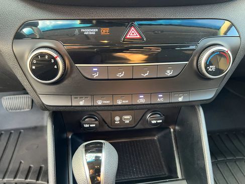 Used 2021 Hyundai Tucson Value FWD image 25